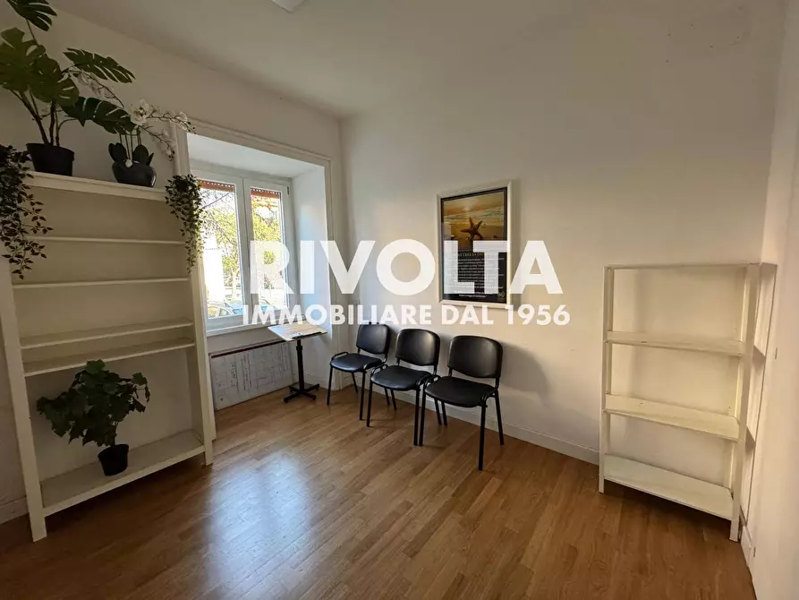 Immagine 3 di Ufficio in affitto  in Via Pavia a Roma