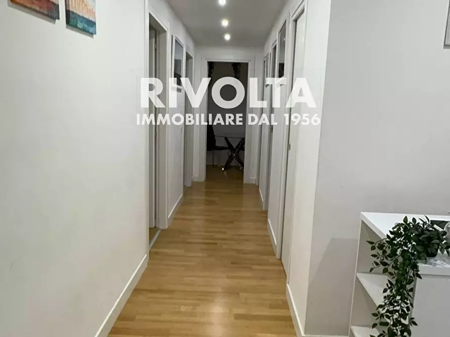 Immagine 19 di Ufficio in affitto  in Via Pavia a Roma