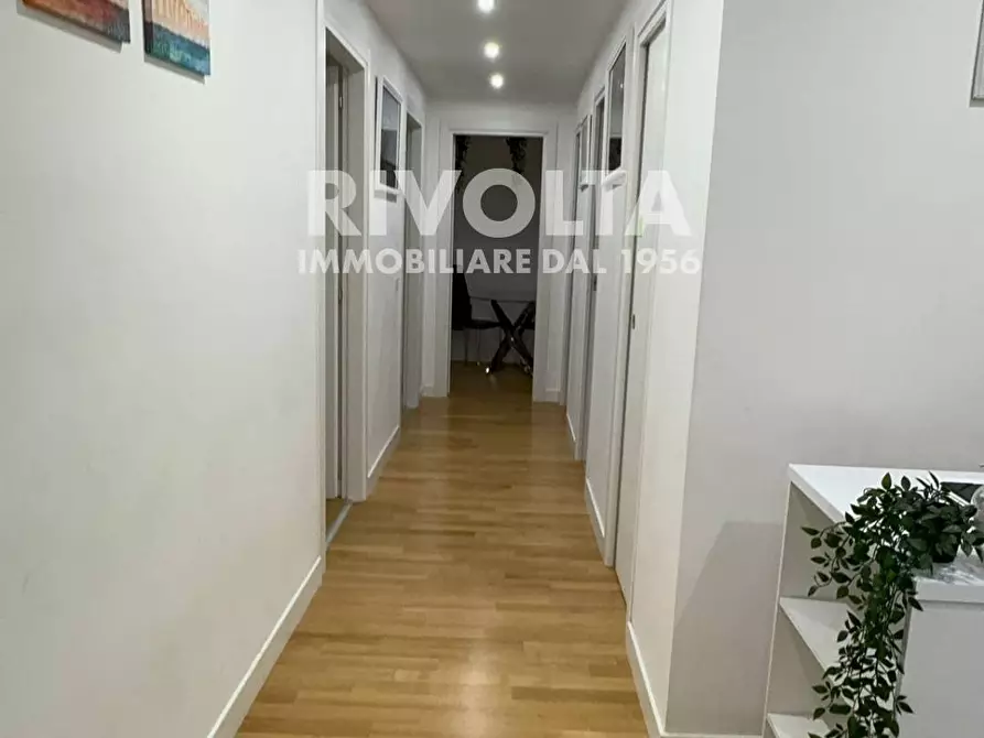 Immagine 36 di Ufficio in affitto  in Via Pavia a Roma
