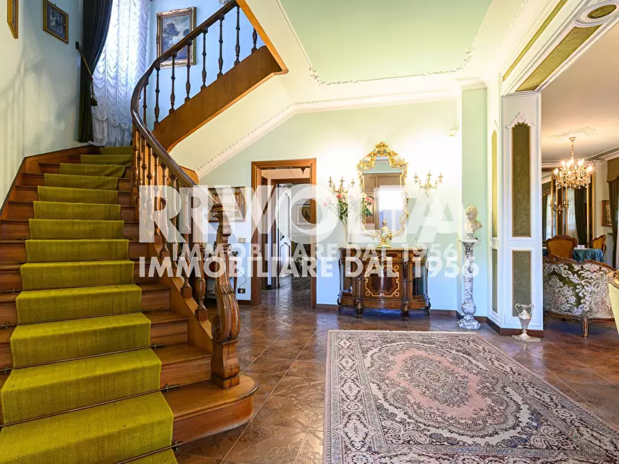 Immagine 21 di Villa in vendita  in Via Rocca Imperiale a Roma