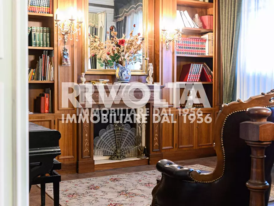 Immagine 29 di Villa in vendita  in Via Rocca Imperiale a Roma