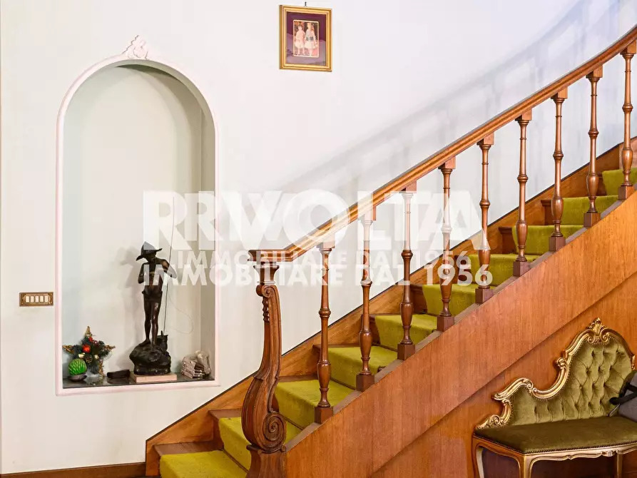 Immagine 31 di Villa in vendita  in Via Rocca Imperiale a Roma