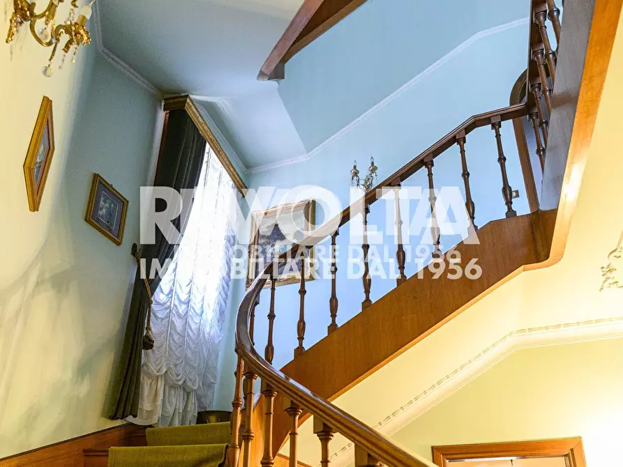 Immagine 43 di Villa in vendita  in Via Rocca Imperiale a Roma
