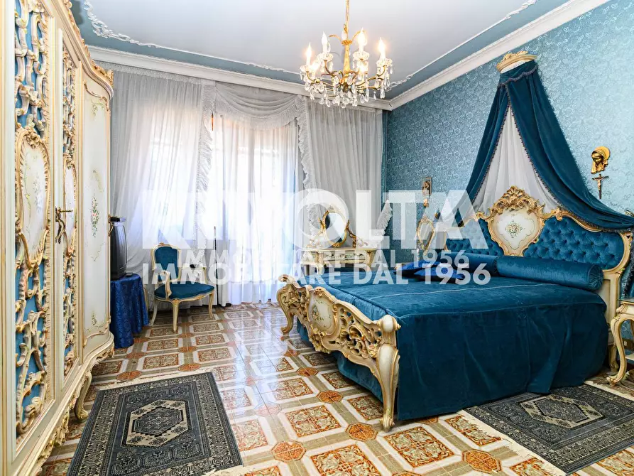 Immagine 48 di Villa in vendita  in Via Rocca Imperiale a Roma