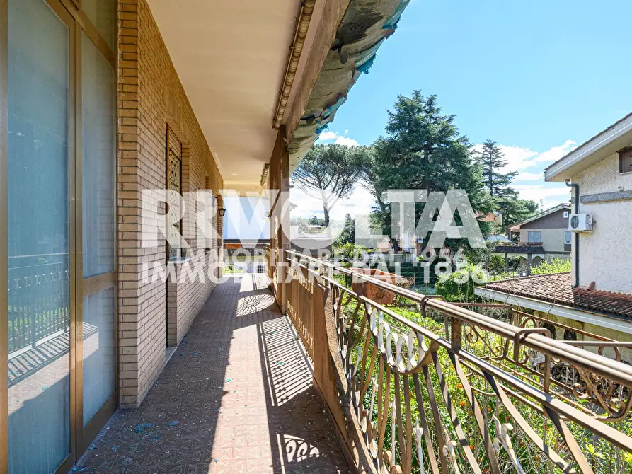 Immagine 75 di Villa in vendita  in Via Rocca Imperiale a Roma