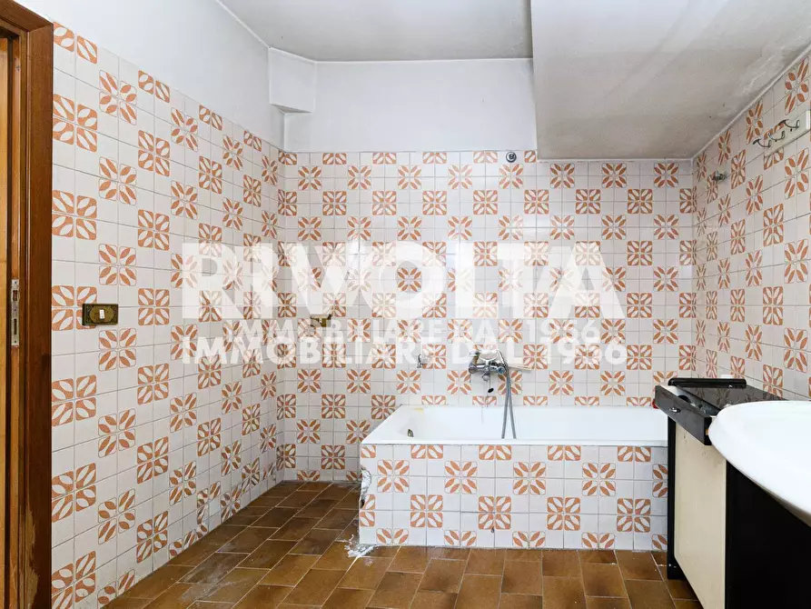Immagine 87 di Villa in vendita  in Via Rocca Imperiale a Roma