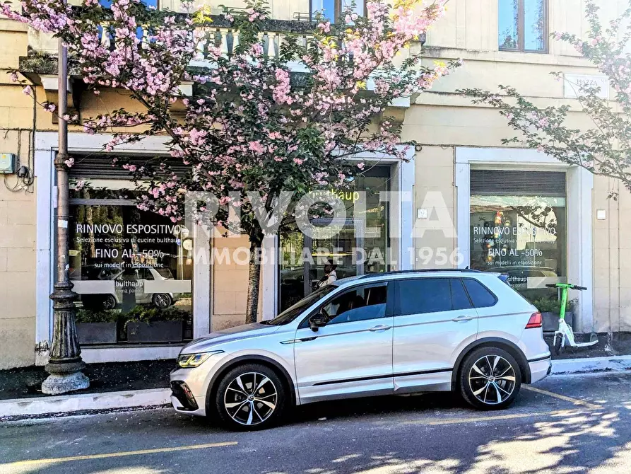 Immagine 11 di Attività commerciale in affitto  in Piazza Cuba a Roma