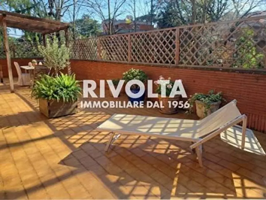 Immagine 18 di Appartamento in vendita  in Viale Cortina D'ampezzo a Roma