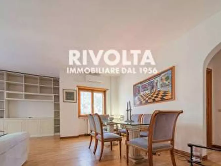 Immagine 20 di Appartamento in vendita  in Viale Cortina D'ampezzo a Roma