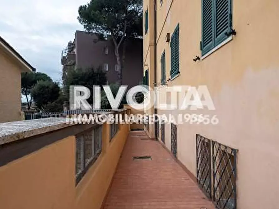 Immagine 7 di Appartamento in vendita  in Via Degli Affaitati a Roma