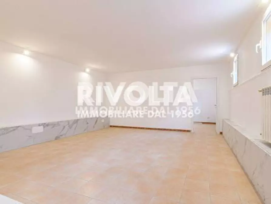 Immagine 23 di Appartamento in vendita  in Via Degli Affaitati a Roma