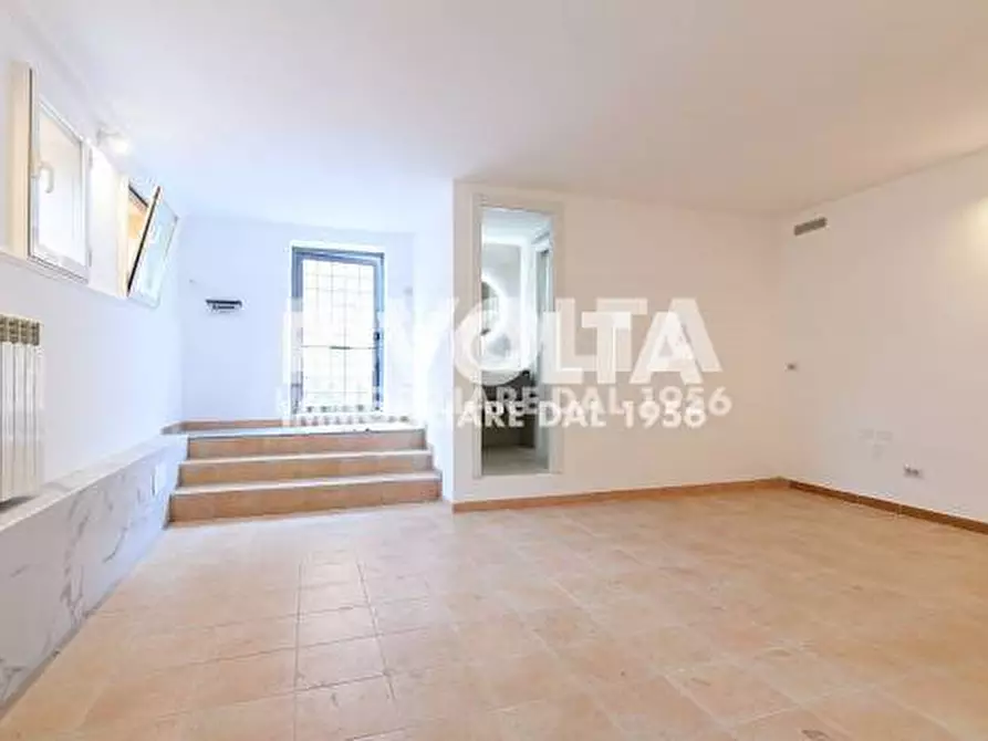 Immagine 22 di Ufficio in vendita  in Via Degli Affaitati a Roma