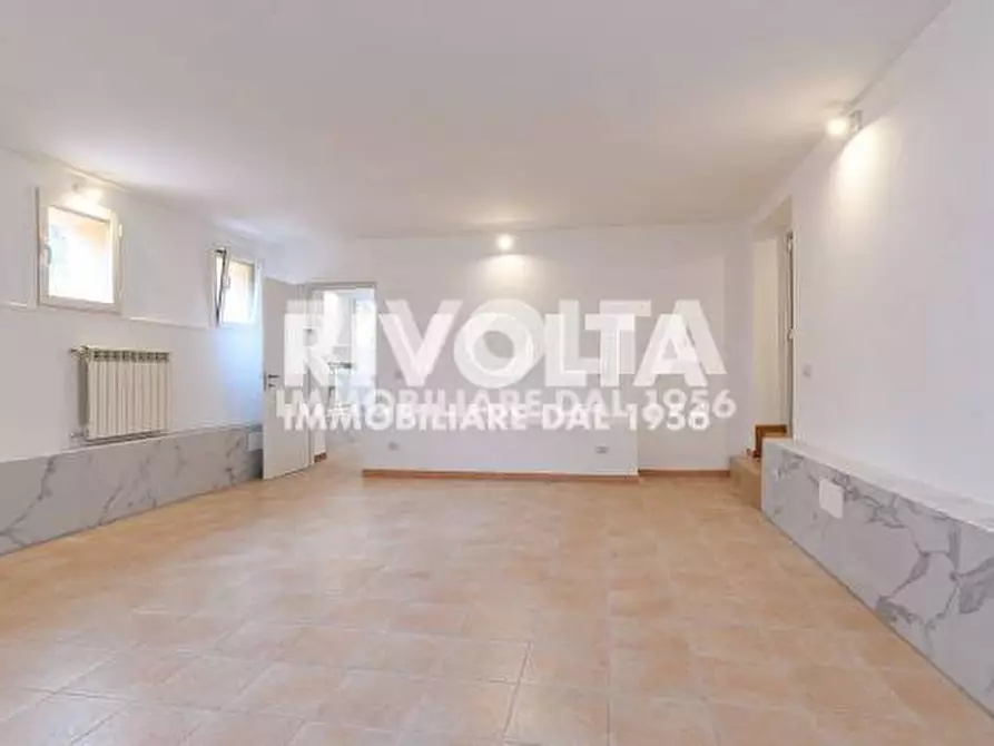 Immagine 28 di Ufficio in vendita  in Via Degli Affaitati a Roma