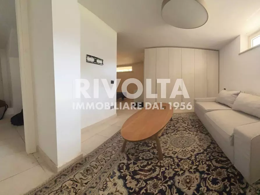 Immagine 20 di Villa in vendita  in Via Portovenere a Fiumicino