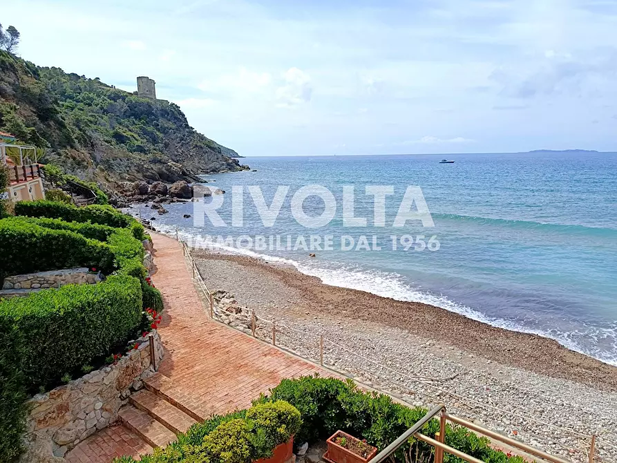 Immagine 1 di Appartamento in vendita  in località le cannelle a Monte Argentario