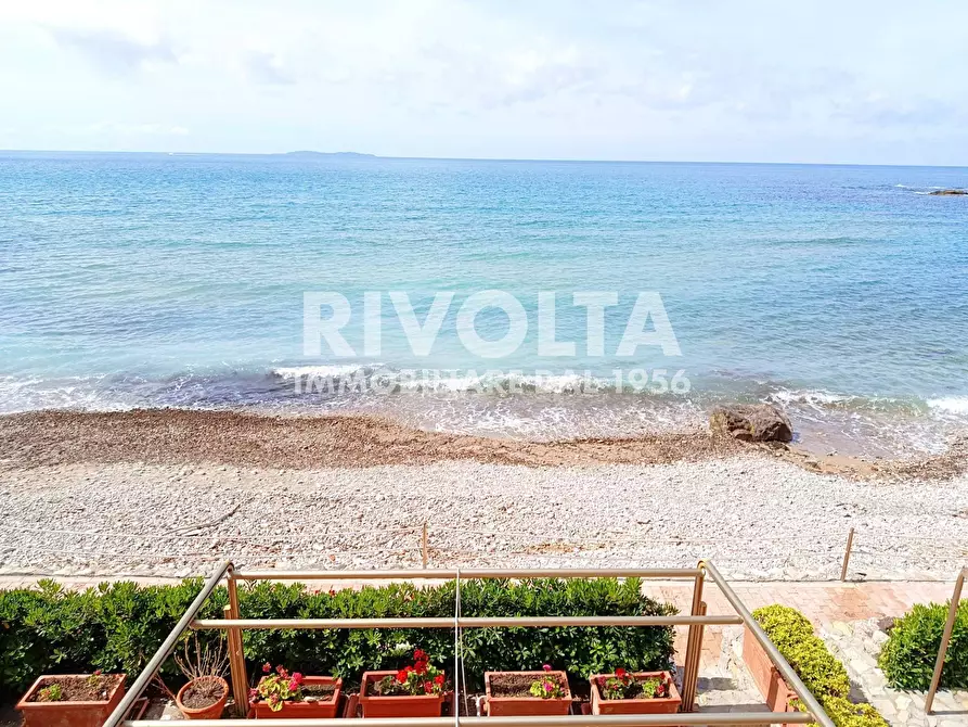 Immagine 7 di Appartamento in vendita  in località le cannelle a Monte Argentario