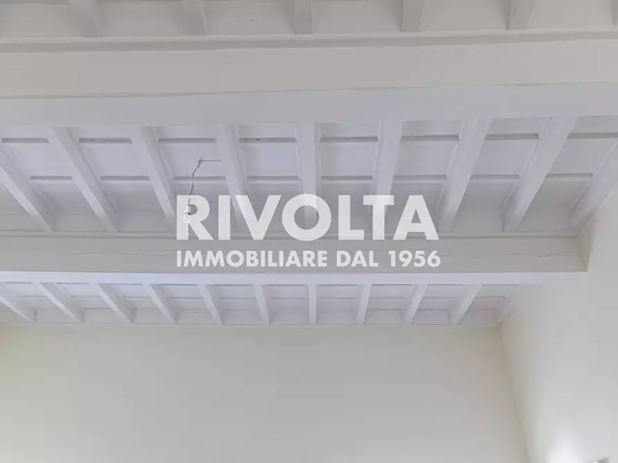 Immagine 38 di Appartamento in affitto  in Via di Monserrato a Roma