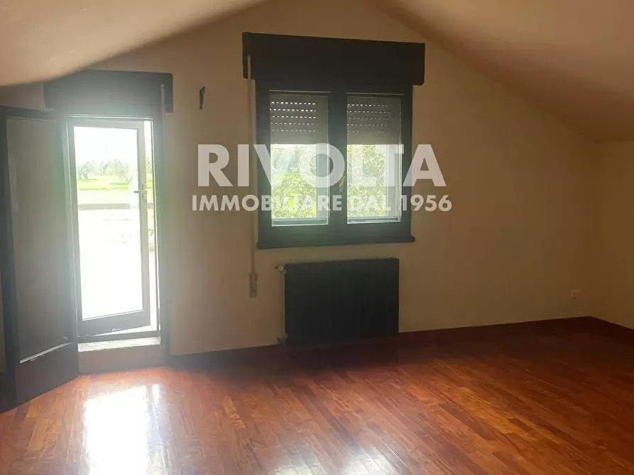 Immagine 10 di Villa in vendita  in strada signorino a Viterbo