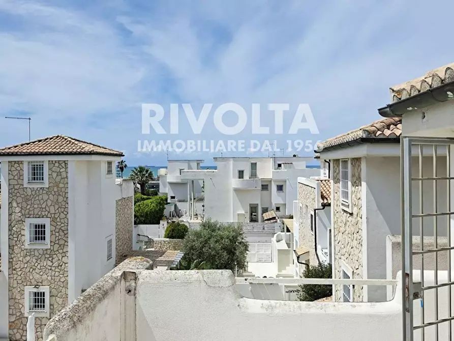 Immagine 12 di Villa in vendita  in Viale Viareggio a Fiumicino