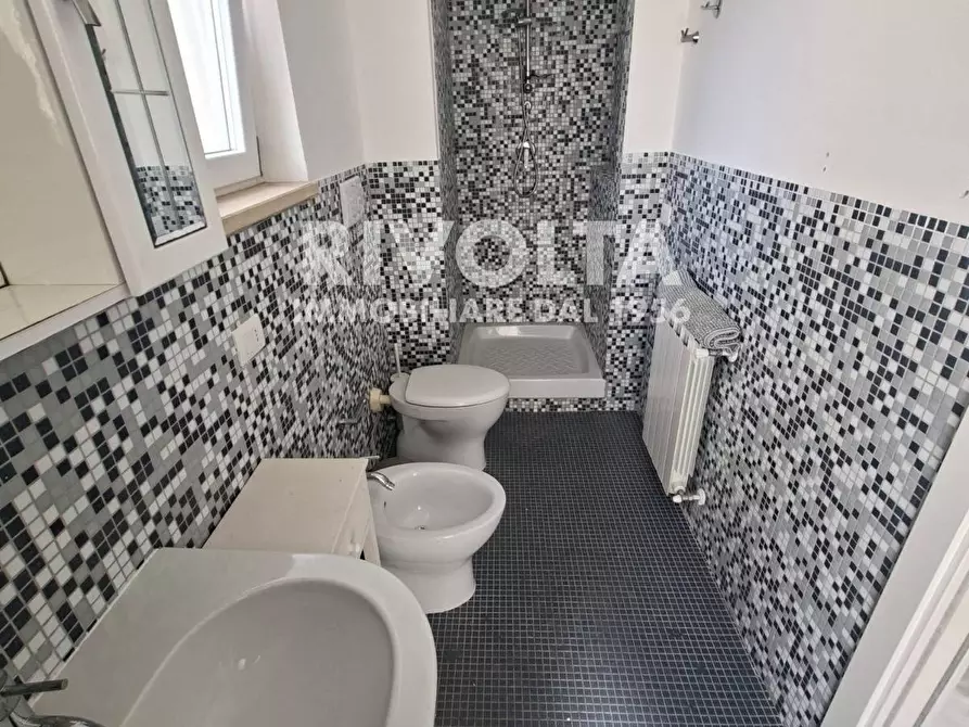 Immagine 10 di Villa in vendita  in Viale Viareggio a Fiumicino
