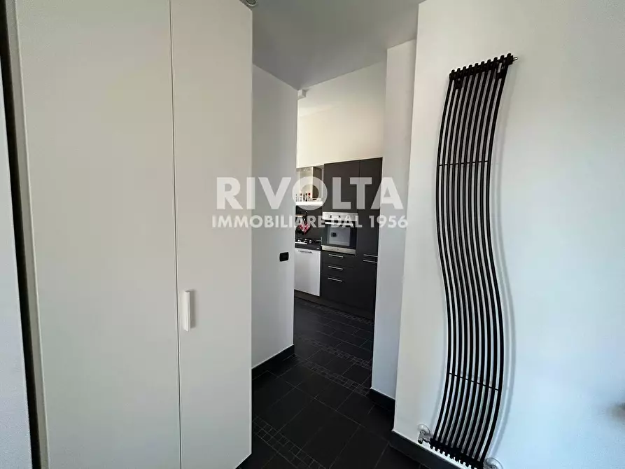 Immagine 5 di Appartamento in vendita  in Via Ugo Da Porta Ravegnana a Roma
