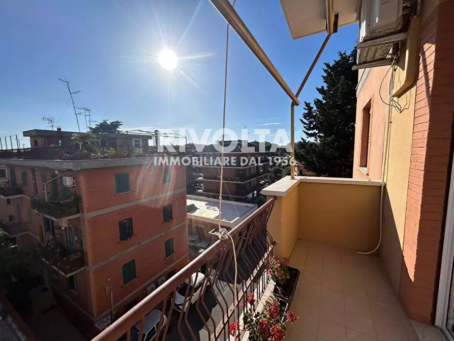 Immagine 10 di Appartamento in vendita  in Via Ugo Da Porta Ravegnana a Roma