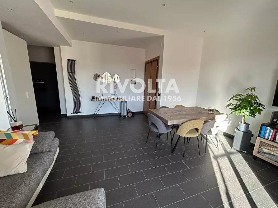 Immagine 2 di Appartamento in vendita  in Via Ugo Da Porta Ravegnana a Roma