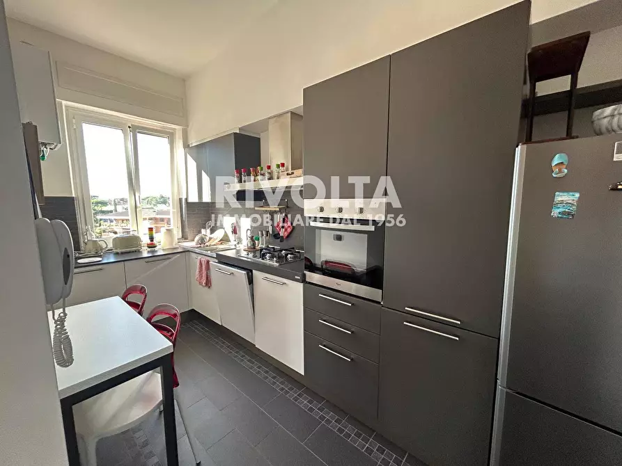 Immagine 16 di Appartamento in vendita  in Via Ugo Da Porta Ravegnana a Roma