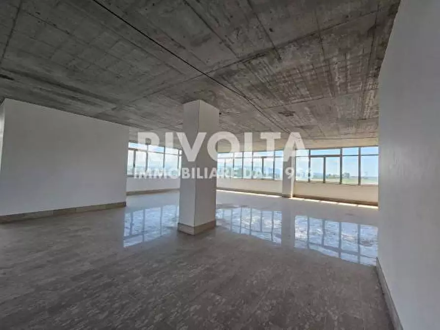 Immagine 3 di Casa indipendente in vendita  in VIA CASALBIANCO a Anzio