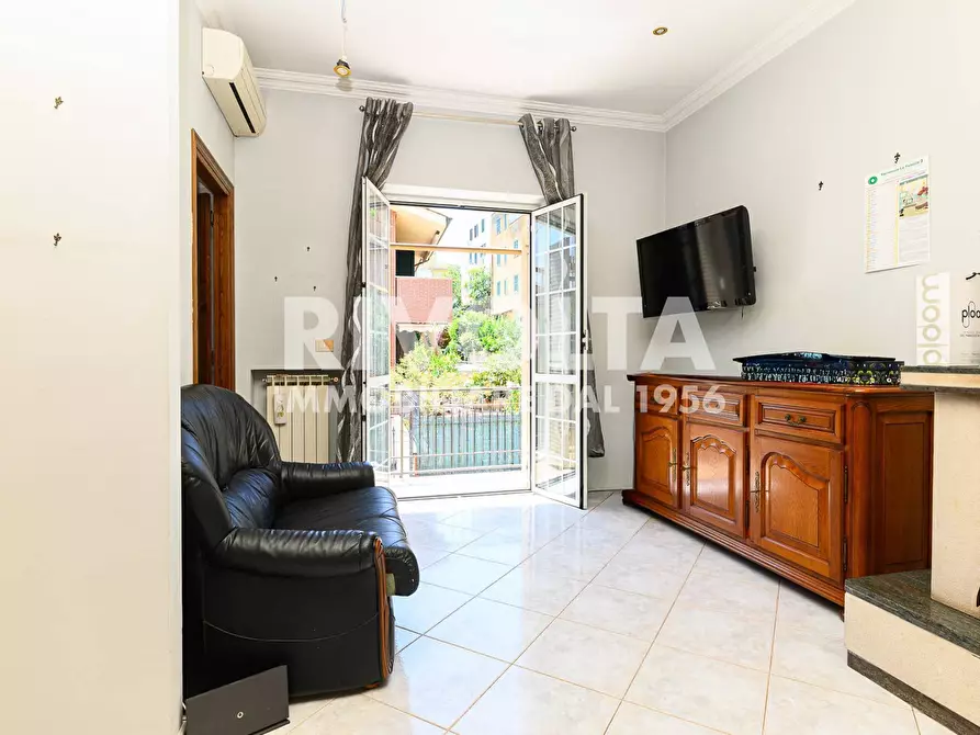Immagine 4 di Villa in vendita  in Via Dei Lanfranchi a Roma