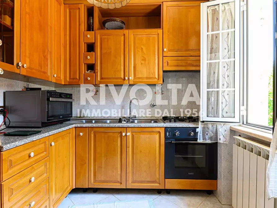 Immagine 7 di Villa in vendita  in Via Dei Lanfranchi a Roma