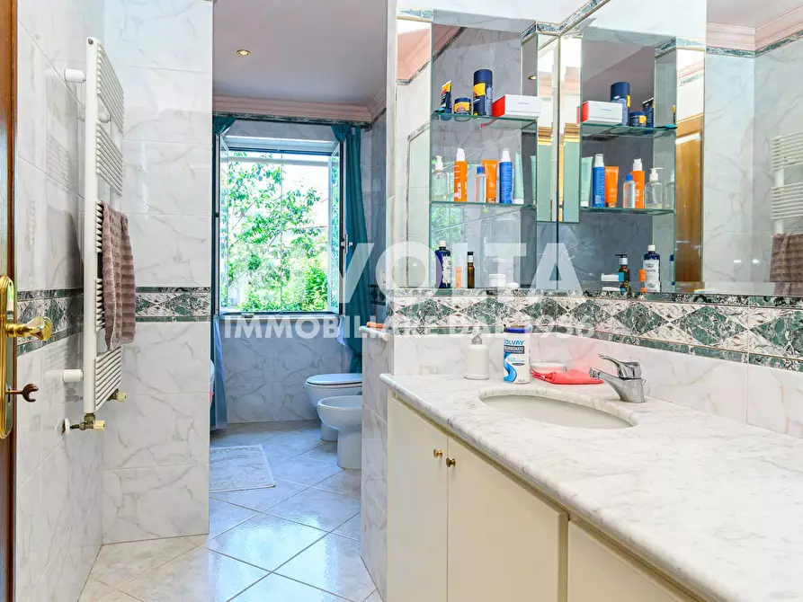Immagine 12 di Villa in vendita  in Via Dei Lanfranchi a Roma