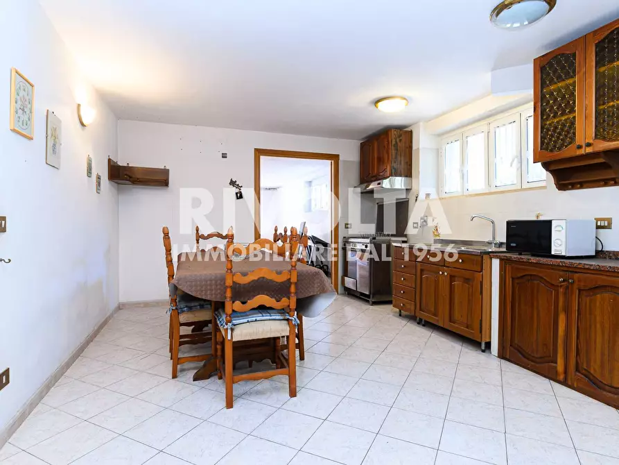Immagine 40 di Villa in vendita  in Via Dei Lanfranchi a Roma