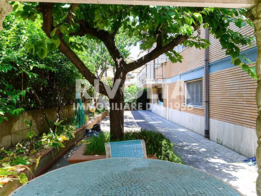 Immagine 46 di Villa in vendita  in Via Dei Lanfranchi a Roma