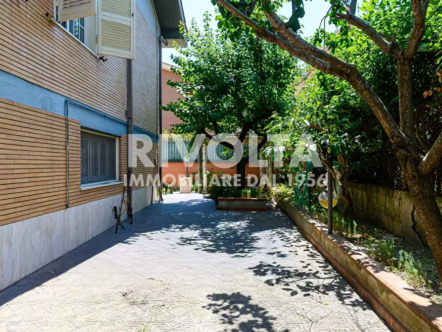 Immagine 47 di Villa in vendita  in Via Dei Lanfranchi a Roma