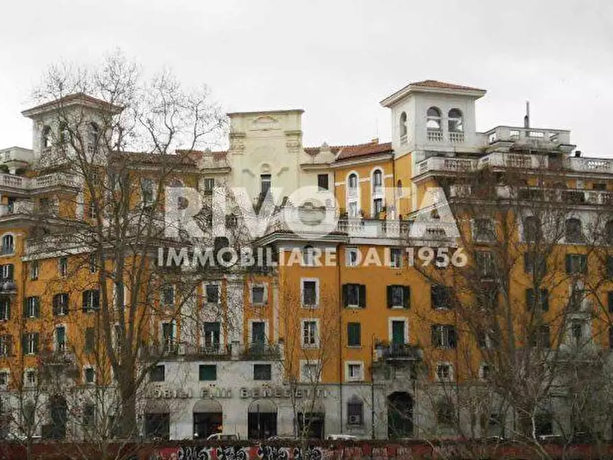 Immagine 1 di Appartamento in vendita  in Piazza dell'Emporio a Roma