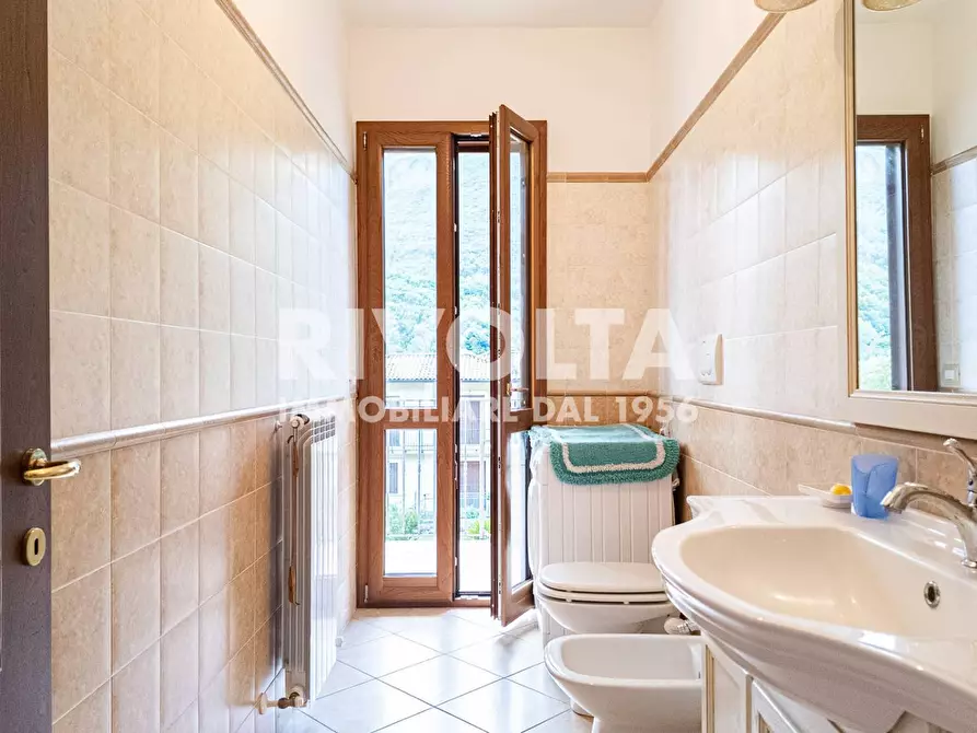 Immagine 32 di Villa in vendita  in Canetra Castel Sant'angelo a Castel Sant'angelo