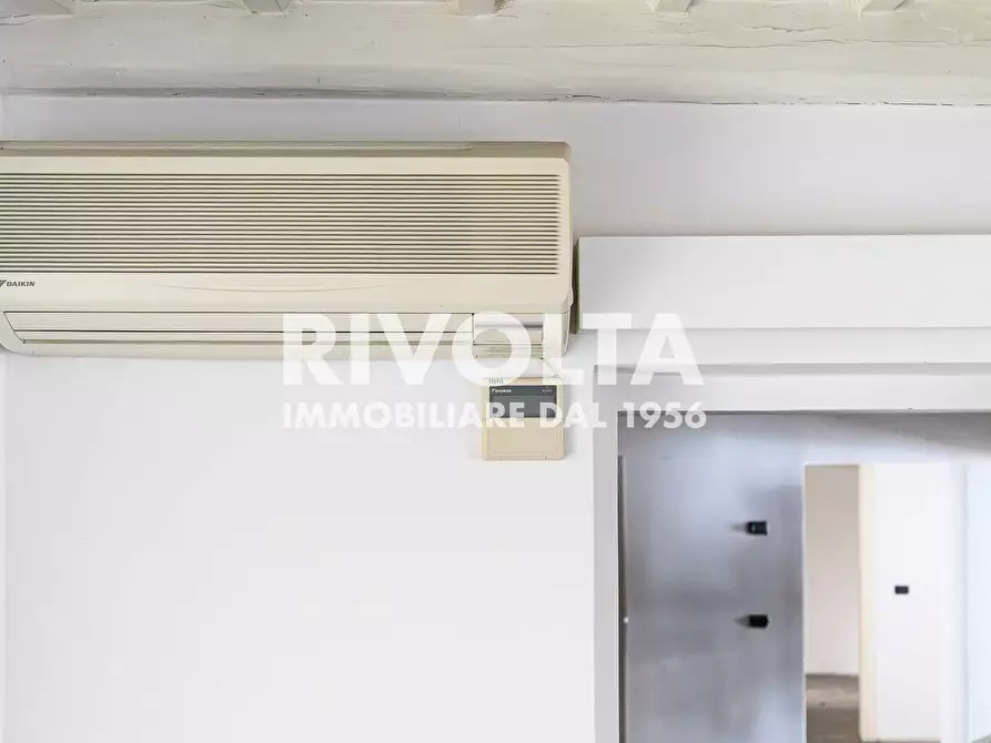 Immagine 38 di Appartamento in affitto  in Via Del Babuino a Roma