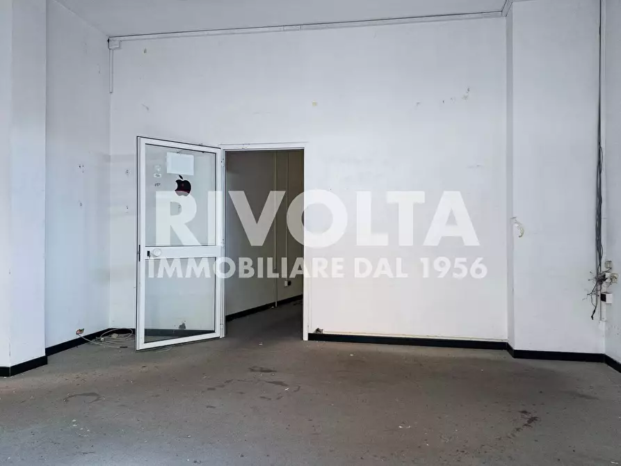 Immagine 10 di Locale commerciale in vendita  in Via Trionfale a Roma
