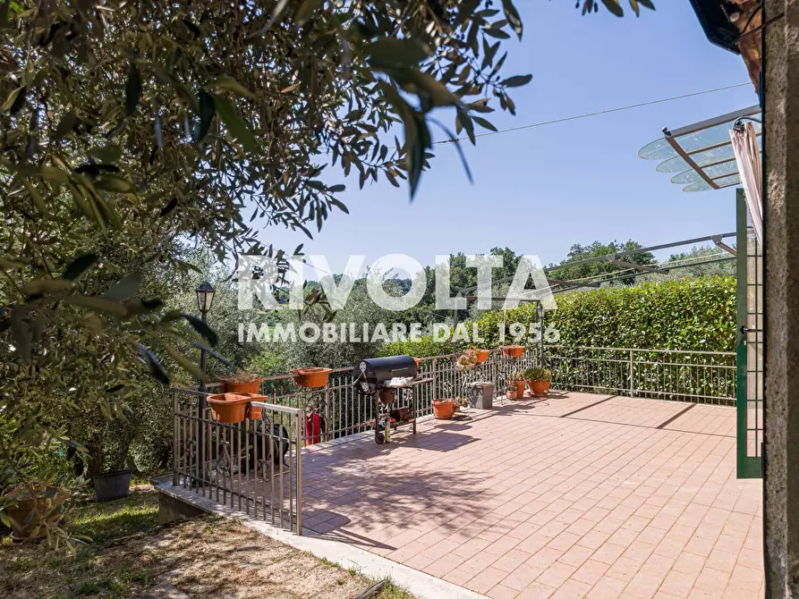 Immagine 4 di Villa in vendita  in Via San Vito a Casperia