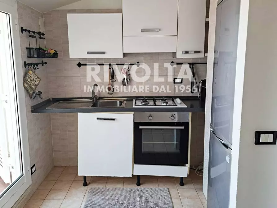 Immagine 5 di Appartamento in affitto  in Via della Mendola a Roma