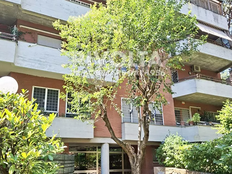 Immagine 16 di Appartamento in affitto  in Via della Mendola a Roma