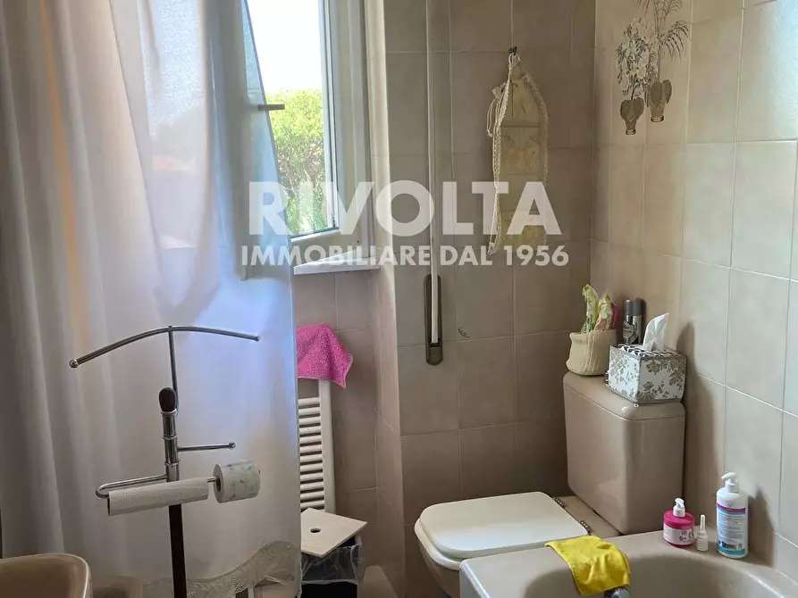 Immagine 23 di Appartamento in vendita  in Via Cassia a Roma