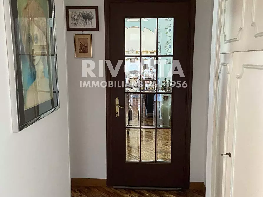 Immagine 11 di Appartamento in vendita  in Via Cassia a Roma