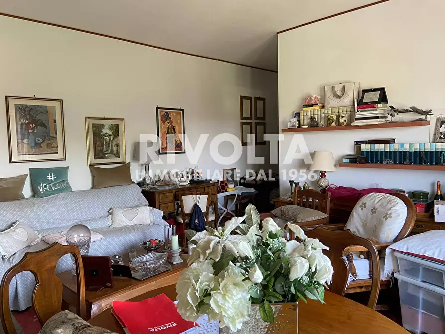 Immagine 5 di Appartamento in vendita  in Via Cassia a Roma
