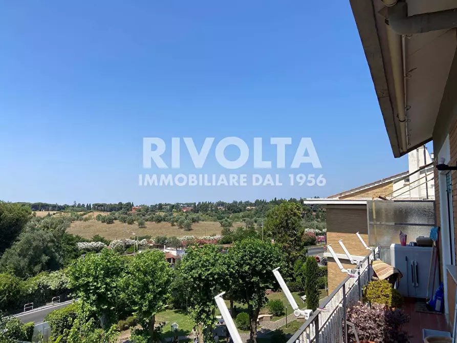Immagine 39 di Appartamento in vendita  in Via Cassia a Roma