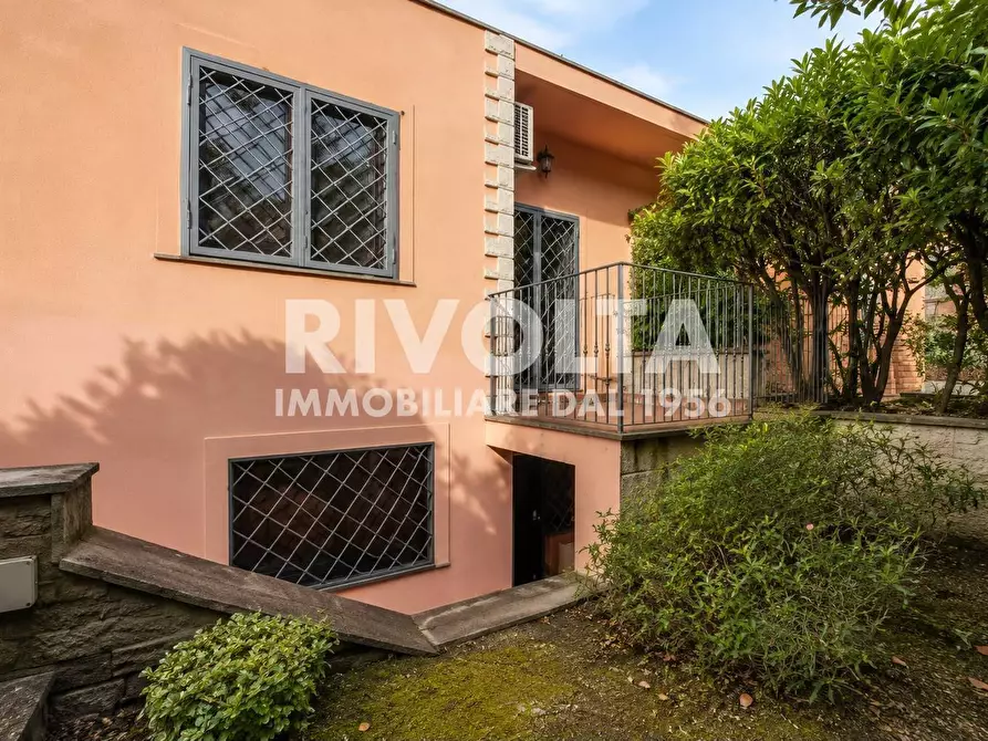 Immagine 4 di Villa in vendita  in Str A Olgiata a Roma