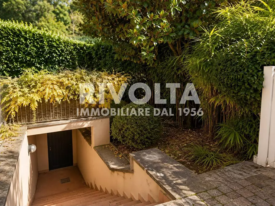 Immagine 5 di Villa in vendita  in Str A Olgiata a Roma
