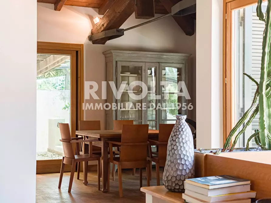 Immagine 25 di Villa in vendita  in san martino della quercia snc a Sutri