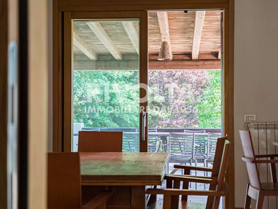 Immagine 35 di Villa in vendita  in san martino della quercia snc a Sutri